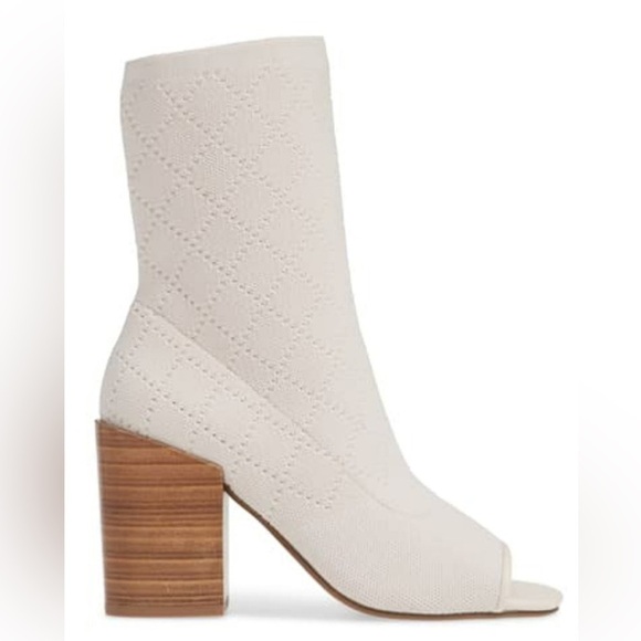 Kelsi Dagger Macey Stretch Diamond Knit Sock Boot Vanilla White Open Toe Sz 9 - Picture 2 of 14
